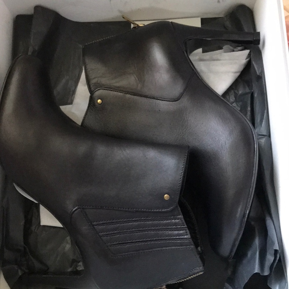 Ankle leather boots black sz 39 European